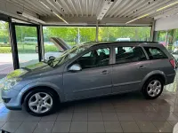 Używany Opel Astra Edition 90 KM (66 kW) 2007 Srebrny Kombi