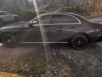 Gebraucht Mercedes E220 196 PS (144 kW) 2018 Schwarz Limousine