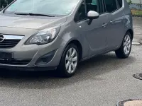 Gebraucht Opel Meriva Design Edition 140 PS (102 kW) 2012 Braun Van / Kleinbus
