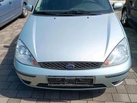 Second-hand Ford Focus 100 CP (73 kW) 2004 Albastru Break