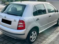 Gebraucht Skoda Fabia 80 PS (58 kW) 2001 Silber Limousine
