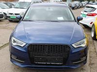 Gebraucht Audi A3 Attraction 122 PS (89 kW) 2013 Scubablau metallic Kleinwagen