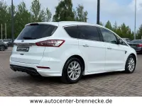 Gebraucht Ford S-MAX Titanium 179 PS (131 kW) 2016 Weiß Van / Kleinbus