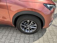 Gebraucht Lexus LBX 136 PS (100 kW) 2025 Kupferrot SUV