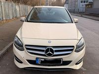Gebraucht Mercedes B180 109 PS (80 kW) 2016 Beige Van / Kleinbus
