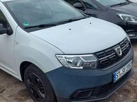 Gebraucht Dacia Sandero 73 PS (53 kW) 2018 Weiß Limousine