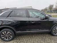 Neu VW T-Roc Style 150 PS (110 kW) 2025 Schwarz SUV
