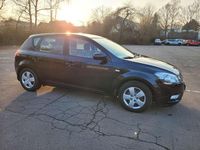 Gebraucht Kia Ceed 90 PS (66 kW) 2010 Schwarz Kleinwagen