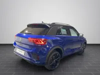 Second-hand VW T-Roc R-line 150 CP (110 kW) 2024 Albastru SUV