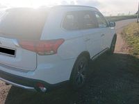 Gebraucht Mitsubishi Outlander Top 150 PS (110 kW) 2016 Weiß SUV