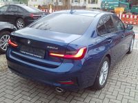 Gebraucht BMW 320 Advantage 190 PS (139 kW) 2021 Blau Limousine