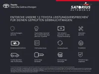 Gebraucht Toyota Auris Design 117 PS (86 kW) 2015 Weiß Limousine