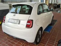 Gebraucht Fiat 500e 88 kW (120 PS) 2023 Weiß Kleinwagen