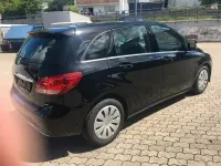 Gebraucht Mercedes B180 Style 122 PS (89 kW) 2015 Schwarz Kleinwagen
