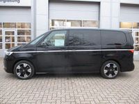 Second-hand VW Multivan Style 150 CP (110 kW) 2025 Negru Monovolum