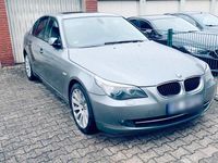 Gebraucht BMW 523 190 PS (139 kW) 2008 Grau Limousine
