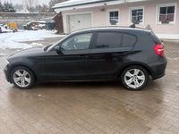 Gebraucht BMW 116 122 PS (89 kW) 2006 Schwarz Kleinwagen
