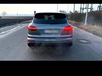Second-hand Porsche Cayenne 500 CP (367 kW) 2015 Gri SUV
