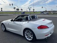 Gebraucht BMW Z4 Sport Line 156 PS (114 kW) 2016 Weiß Cabrio