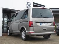 Gebraucht VW Caravelle Trendline 150 PS (110 kW) 2024 Mojave beige metallic Van
