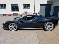 Neu Ferrari 296 829 PS (609 kW) 2025 Schwarz Cabrio