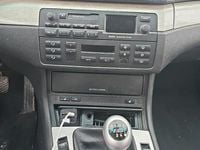 Gebraucht BMW 320 150 PS (110 kW) 2005 Silber Kombi