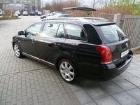 Gebraucht Toyota Avensis Executive 147 PS (108 kW) 2004 Schwarz metallic Kombi