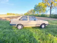 Używany VW Jetta 54 KM (39 kW) 1987 Beżowy Sedan/Limuzyna