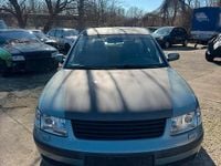 Gebraucht VW Passat 150 PS (110 kW) 1998 Grün Limousine