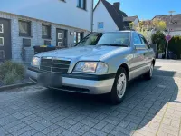 Gebraucht Mercedes C180 122 PS (89 kW) 1997 Silber Limousine