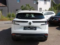 Käytetty Renault Austral Equilibre 140 HP (102 kW) 2023 Valkoinen Katumaasturi