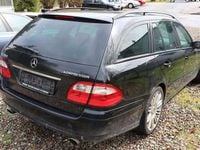 Second-hand Mercedes E200 163 CP (119 kW) 2003 Negru Break