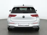 Gebraucht VW Golf VIII Life 150 PS (110 kW) 2023 Silber Limousine