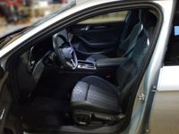 Gebraucht VW Passat R-line 150 PS (110 kW) 2024 Silber Kombi