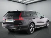 Gebraucht Volvo V60 197 PS (144 kW) 2023 Schwarz Kombi