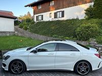 Gebraucht Mercedes CLA220 AMG line 177 PS (130 kW) 2015 Weiß Limousine