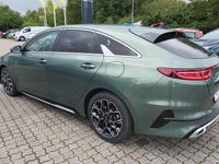 Neu Kia ProCeed GT-Line 140 PS (102 kW) 2025 Experience green metallic Kleinwagen