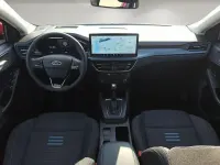 Używany Ford Focus Active X 155 KM (114 kW) 2025 Czerwony Sedan/Limuzyna
