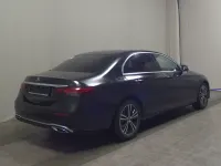 Gebraucht Mercedes E220 Avantgarde 194 PS (142 kW) 2021 Schwarz metallic Limousine