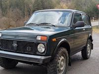 Gebraucht Lada niva 83 PS (61 kW) 2010 Grün SUV