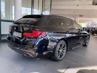 Gebraucht BMW 520 M Sport 190 PS (139 kW) 2022 Schwarz Kombi