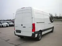 Używany Mercedes Sprinter 150 KM (110 kW) 2024 Biały Van
