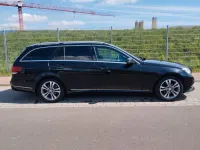 Usado Mercedes E200 Avantgarde 136 CV (100 kW) 2014 Negro Familiar