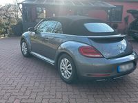Gebraucht VW Beetle Cabriolet Sound 150 PS (110 kW) 2018 Grau Cabrio
