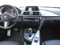 Gebraucht BMW 320 Performance 190 PS (139 kW) 2019 Rot Kombi