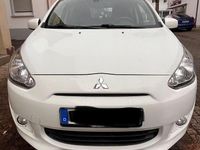 Gebraucht Mitsubishi Space Star Top 80 PS (58 kW) 2015 Weiß Kleinwagen