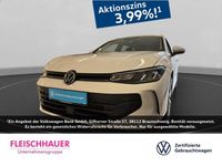 Gebraucht VW Passat Basis 150 PS (110 kW) 2025 Weiss Kombi