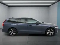 Gebraucht Volvo V60 197 PS (144 kW) 2025 Blau Kombi
