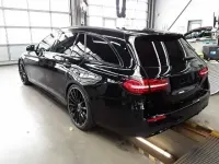 Gebraucht Mercedes E400 AMG 330 PS (242 kW) 2024 Schwarz Limousine