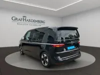 Gebraucht VW Multivan Style 177 PS (130 kW) 2025 Deep black perleffekt Van / Kleinbus